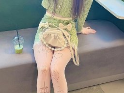 beautiful-students-260924-260924-070