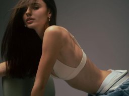 beautiful-students-260924-260924-070