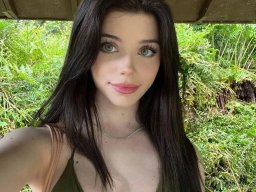 beautiful-students-260924-260924-070