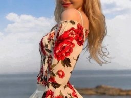 beautiful-students-260924-260924-071