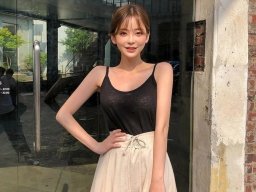 beautiful-students-260924-260924-071