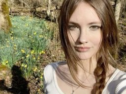 beautiful-students-260924-260924-072