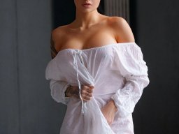 beautiful-students-260924-260924-072