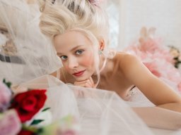 beautiful-students-260924-260924-073