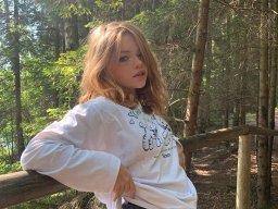beautiful-students-260924-260924-073