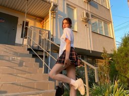 beautiful-students-260924-260924-073