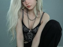 beautiful-students-260924-260924-073