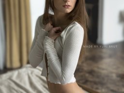 beautiful-students-260924-260924-073