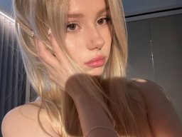 beautiful-students-260924-260924-073