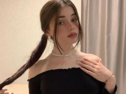 beautiful-students-260924-260924-074