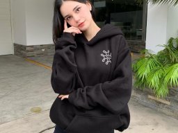 beautiful-students-260924-260924-074