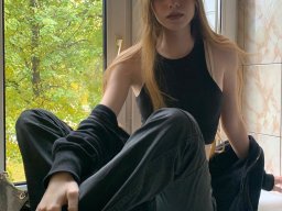 beautiful-students-260924-260924-074