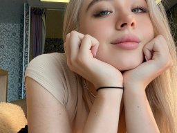 beautiful-students-260924-260924-074