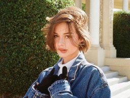 beautiful-students-260924-260924-074