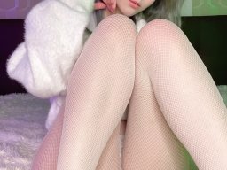 beautiful-students-260924-260924-074