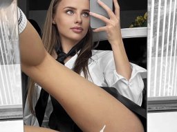 beautiful-students-260924-260924-075