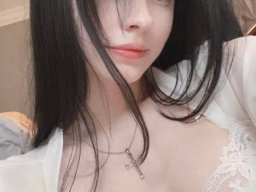 beautiful-students-260924-260924-075