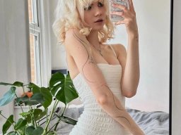 beautiful-students-260924-260924-075