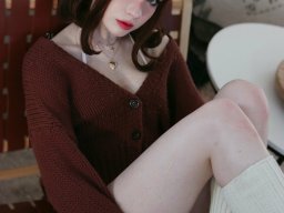 beautiful-students-260924-260924-075