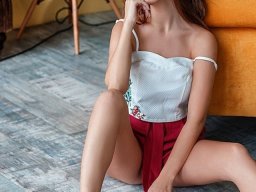 beautiful-students-260924-260924-075