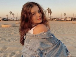 beautiful-students-260924-260924-075