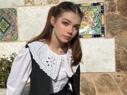beautiful-students-260924-260924-075