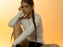 beautiful-students-260924-260924-075
