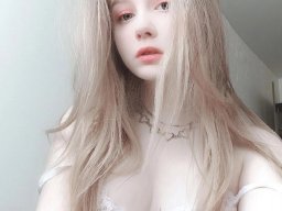 beautiful-students-260924-260924-075