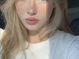 beautiful-students-260924-260924-076