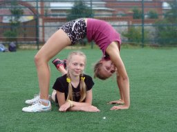 beautiful-students-260924-260924-076