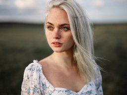 beautiful-students-260924-260924-077