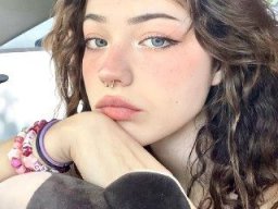 beautiful-students-260924-260924-077