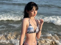 beautiful-students-260924-260924-077