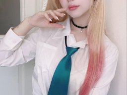 beautiful-students-260924-260924-077