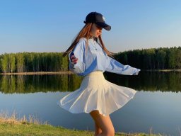 beautiful-students-260924-260924-077