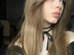 beautiful-students-260924-260924-077