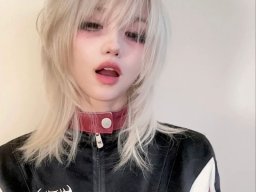 beautiful-students-260924-260924-077