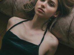 beautiful-students-260924-260924-077