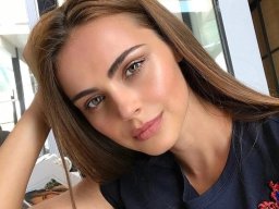 beautiful-students-260924-260924-077