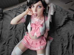 beautiful-students-260924-260924-077