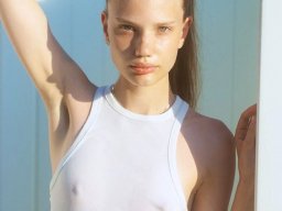 beautiful-students-260924-260924-077