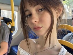 beautiful-students-260924-260924-077