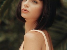 beautiful-students-260924-260924-078