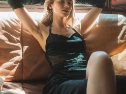 beautiful-students-260924-260924-078