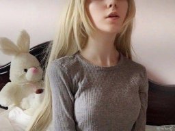 beautiful-students-260924-260924-078