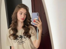 beautiful-students-260924-260924-078