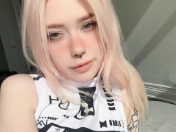beautiful-students-260924-260924-078