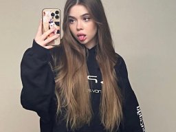 beautiful-students-260924-260924-078