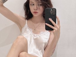 beautiful-students-260924-260924-078