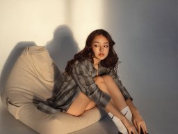 beautiful-students-260924-260924-078